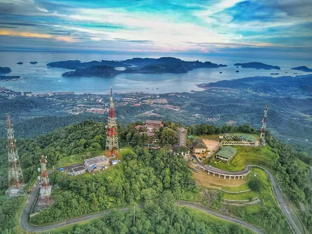 Langkawi VIRAL - 881m Gunung Raya, Langkawi.. Orang Kata... | Facebook
