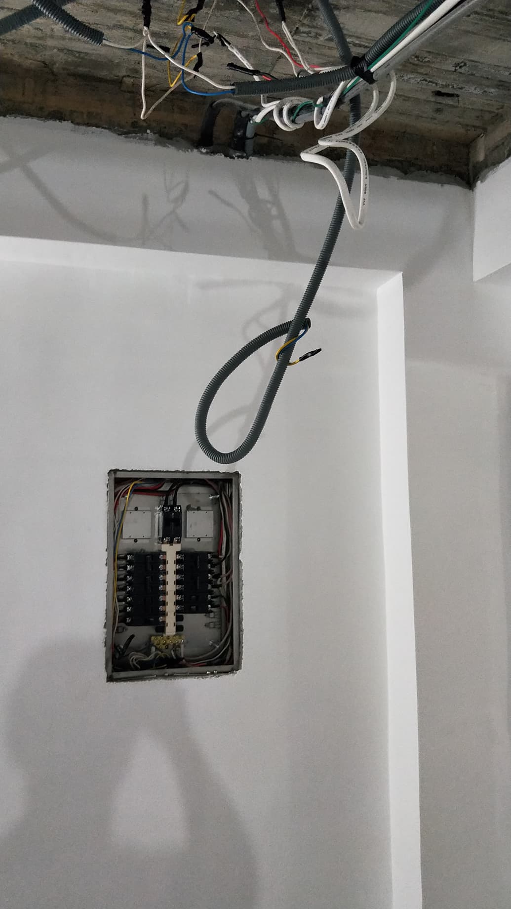 水電工程 新增燈具迴路與拉線施工 大新室內裝修有限公司da Xin Construction Design Facebook