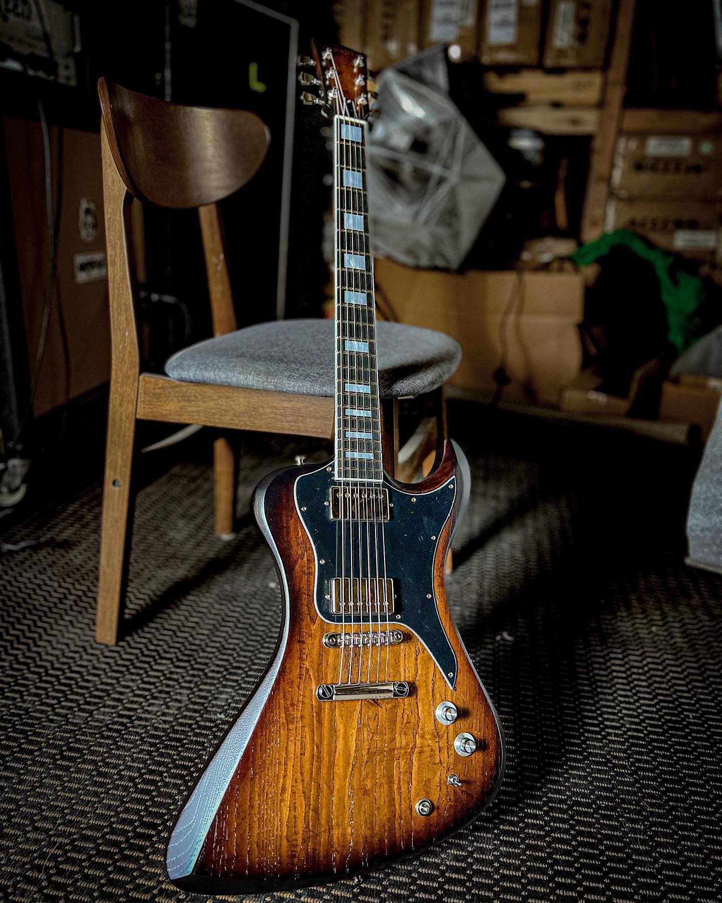 Dunable Guitars - Custom R2 with mahogany/ebony neck with...