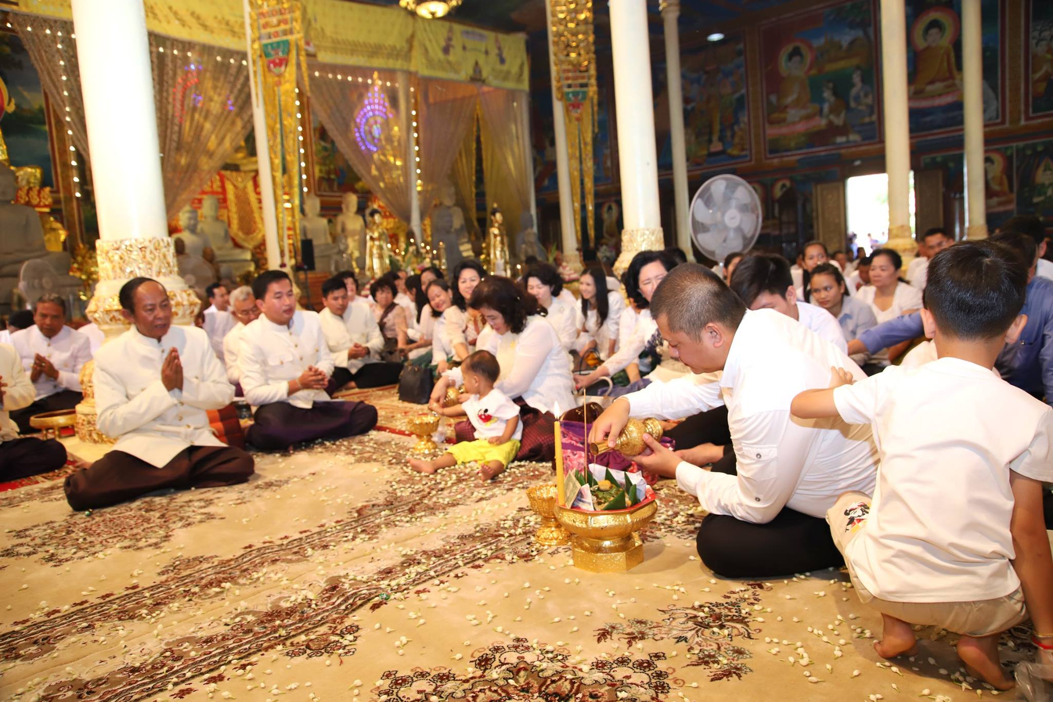 Hun Manith ហ៊ុន ម៉ានិត