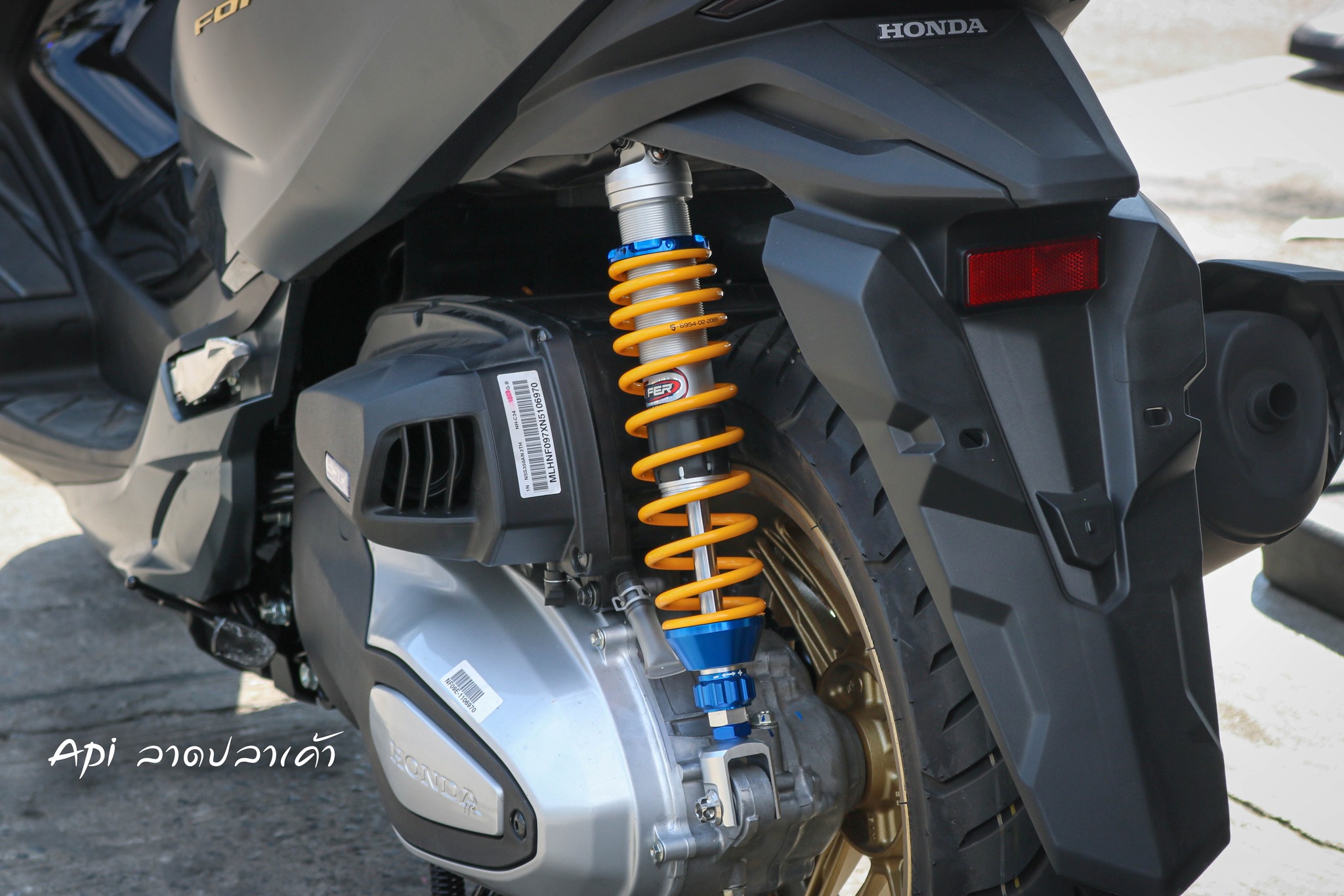Api ลาดปลาเค้า - โช๊ค SHAFER Honda Forza-350... | Facebook