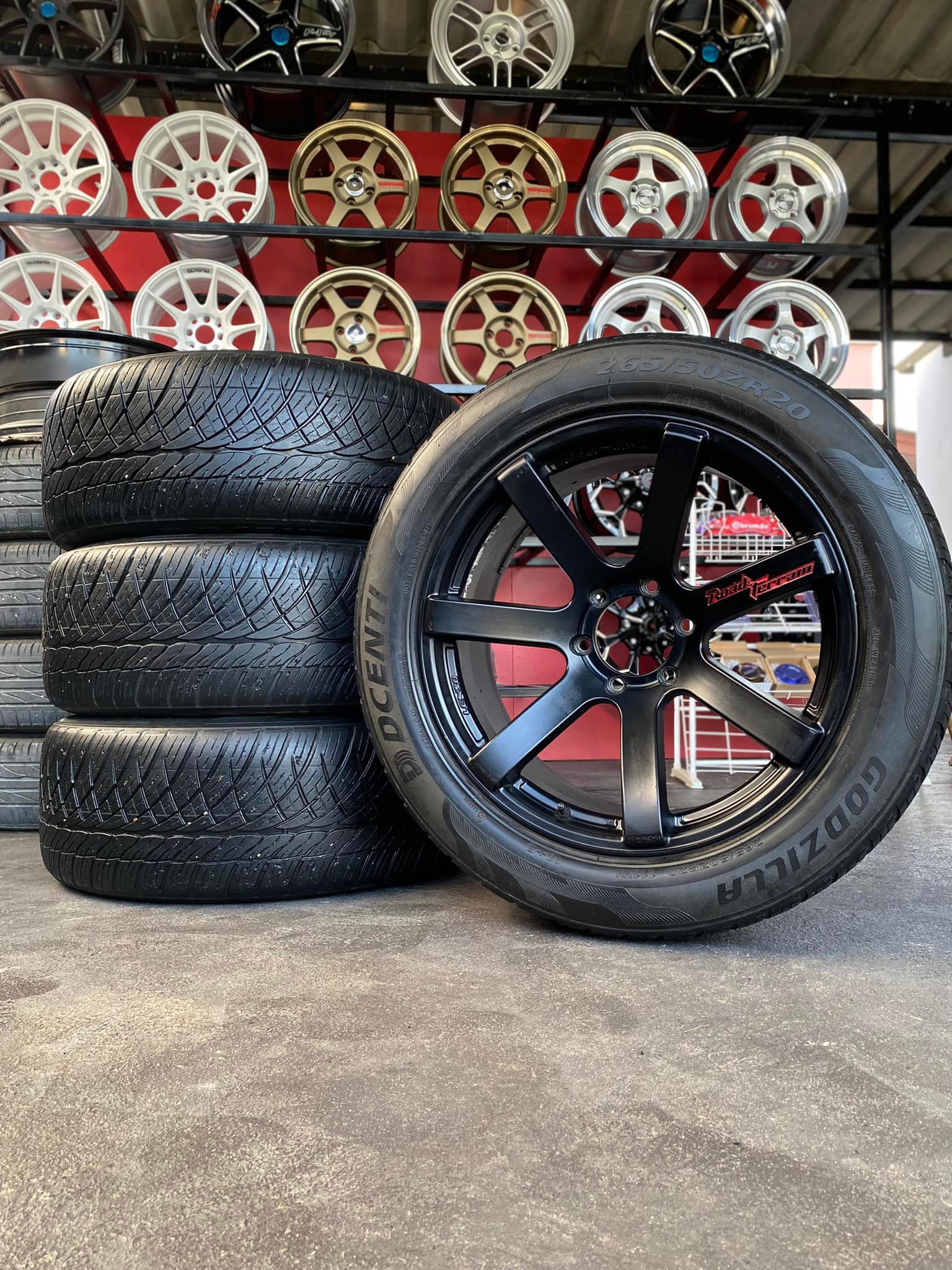 Ronin Garage - Lenso rtc ขอบ 20 กว้าง 9 ออฟ 10 สภาพสวย...