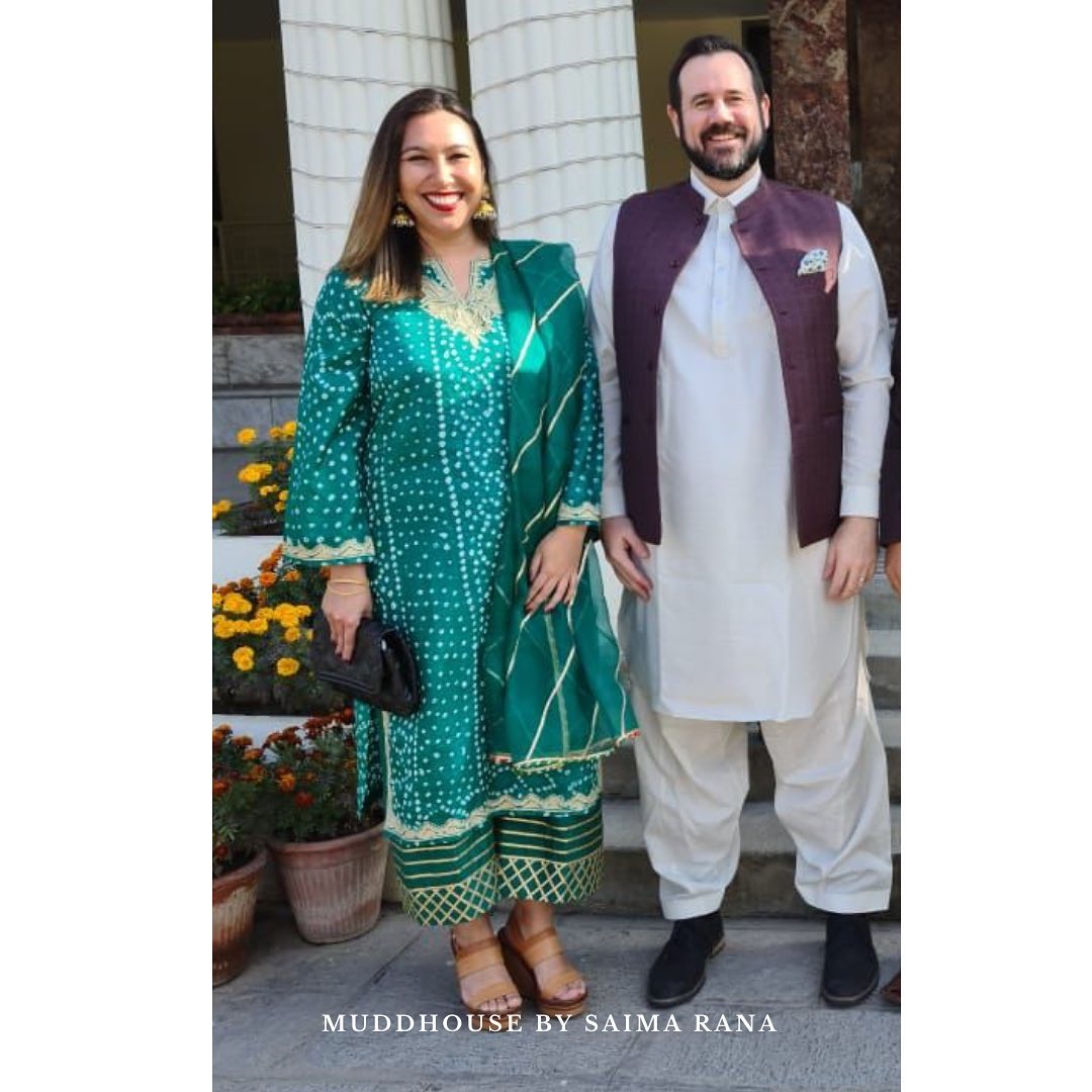 Our lovely client spotted... - Muddhouse by Saima Rana