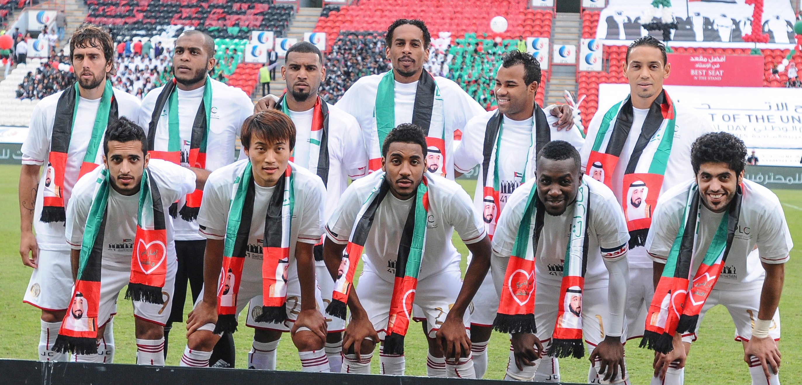 Al Jazira Club - هل تتذكرون في أي موسم هذه الصورة؟ 🤔...