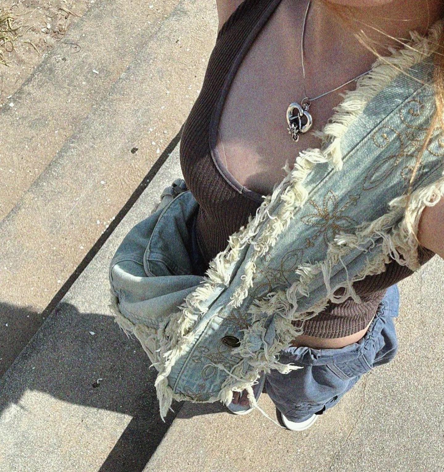 Sculptor - Destroyed Denim Duffel Bag Vintage Blue/Vintage Ice 