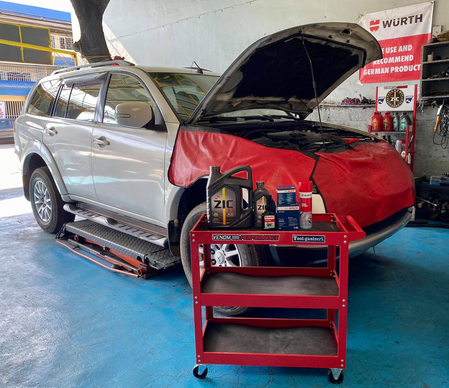 PMS at Venom Garage... - VENOM Performance Lubes & Parts