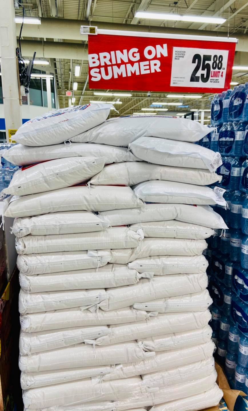 Rooster Rice 18kg bags! On... - Real Canadian Superstore | Facebook