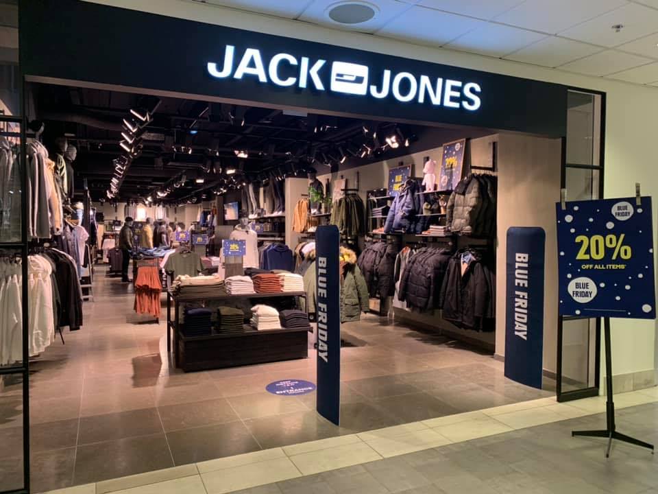 Jacob Cohën Store Oslo added a... - Jacob Cohën Store Oslo