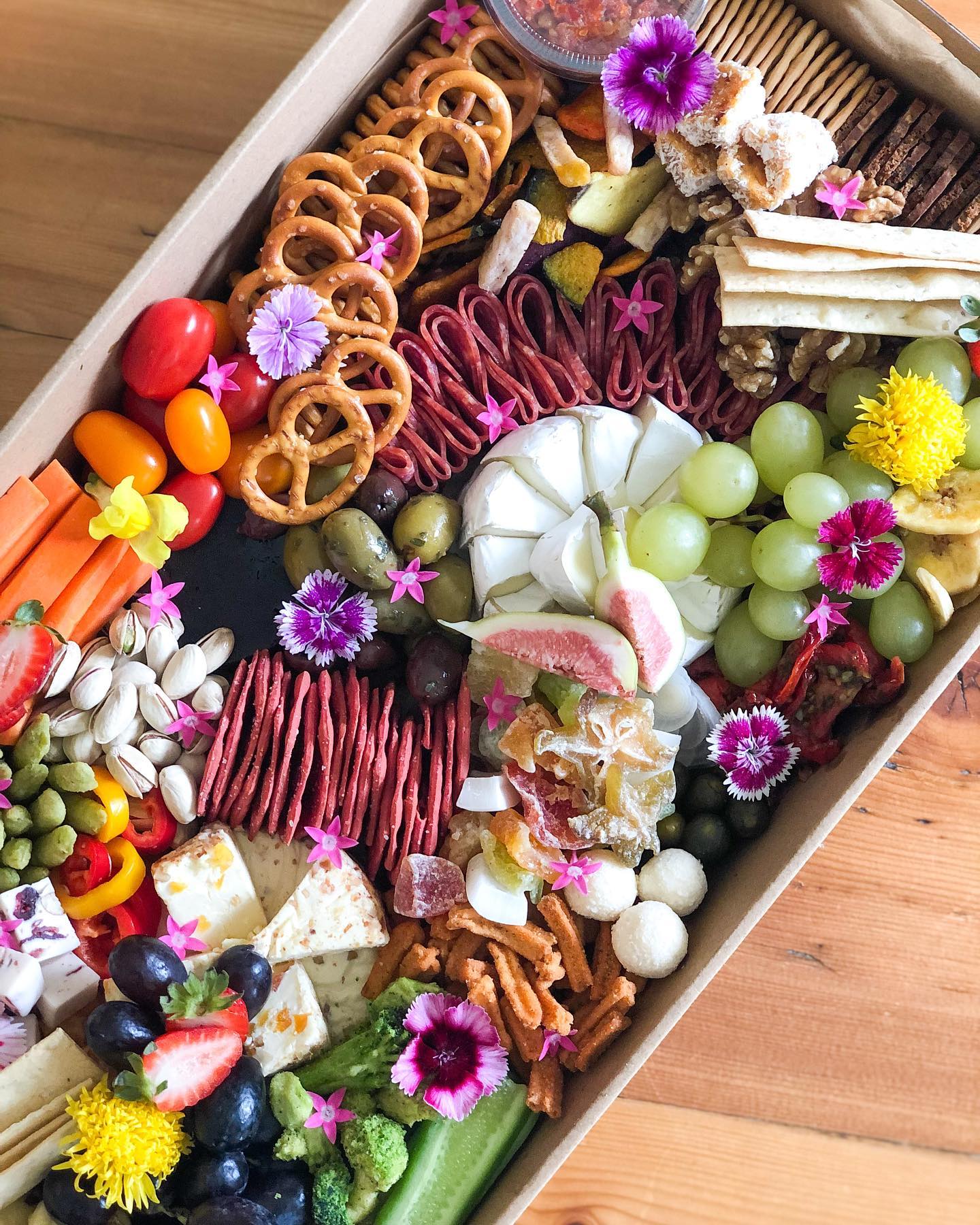 Graze for Daise - The colours 😍 Ft: Large savoury grazing... | Facebook