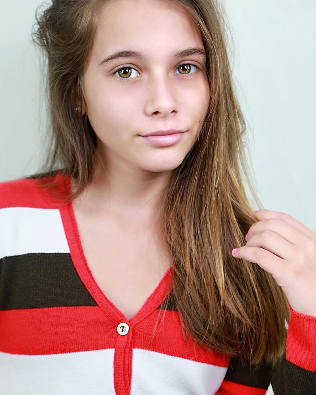 A modelo teen tayse_cristine_... Blue Model Management