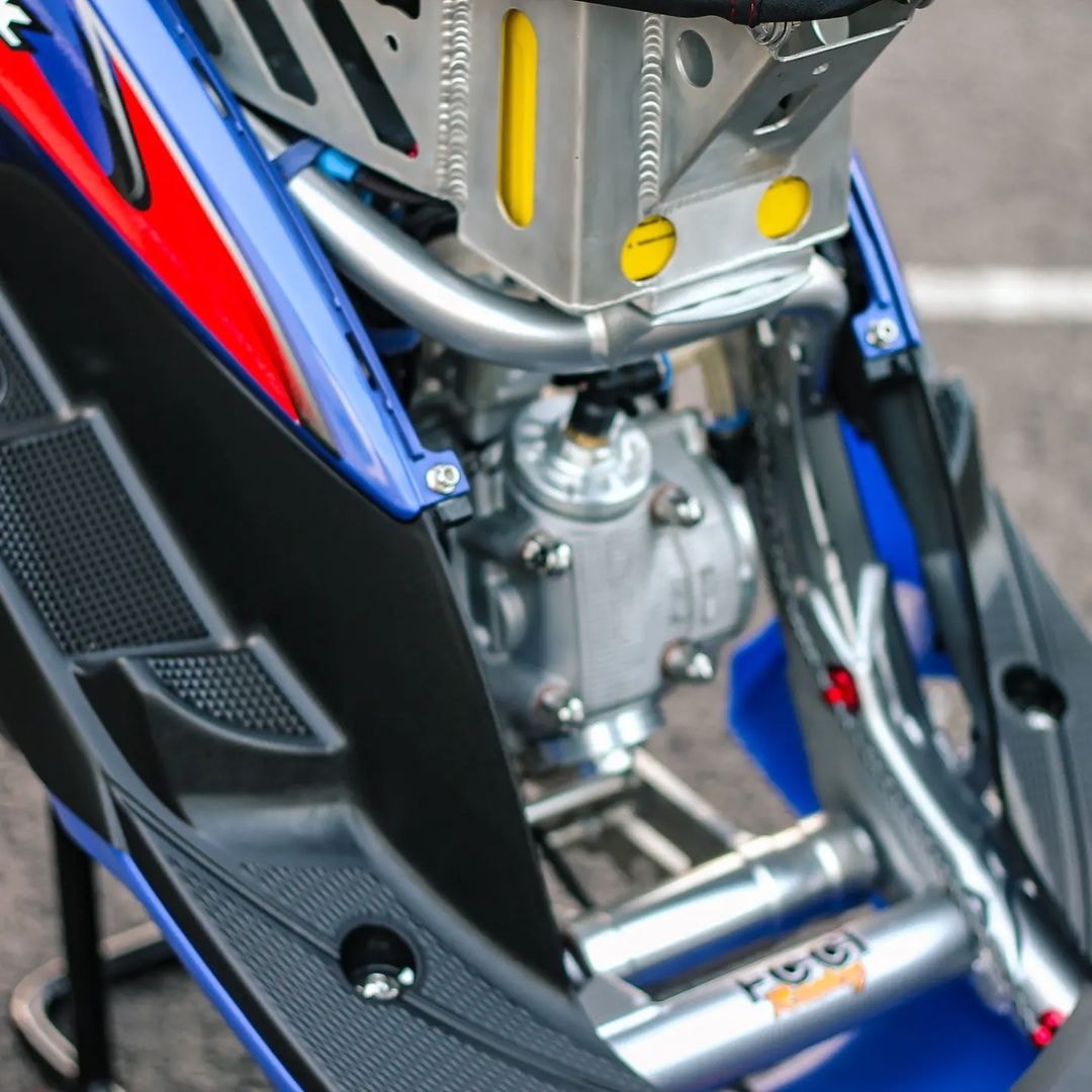 Mio Racinglook