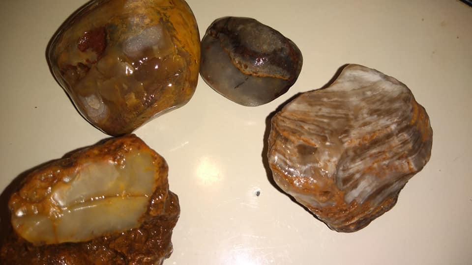 AAA Raw Agates in Wisconsin