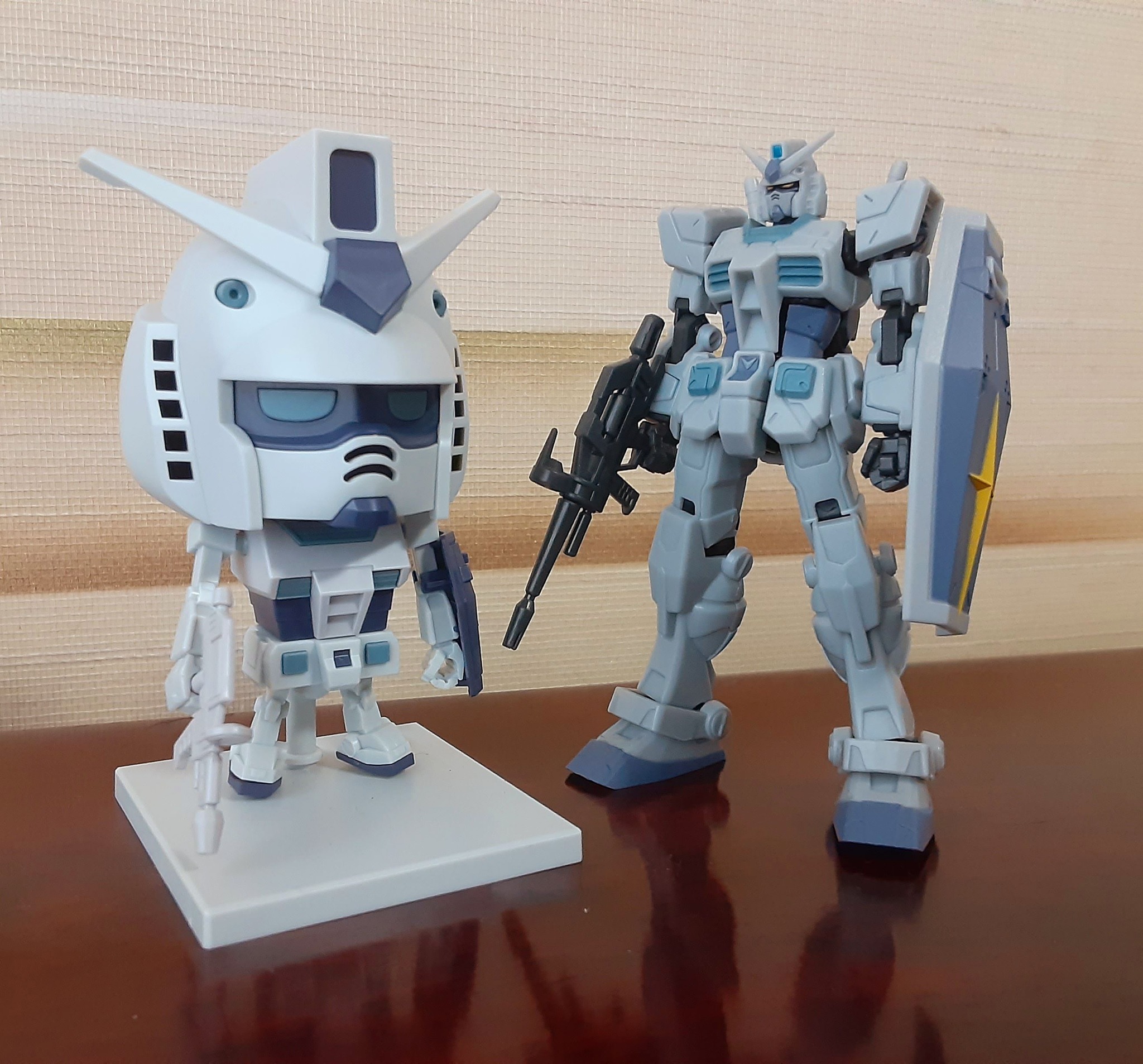 食玩のV作戦ビスケットをコンプリートしました。ビスケットのプリント