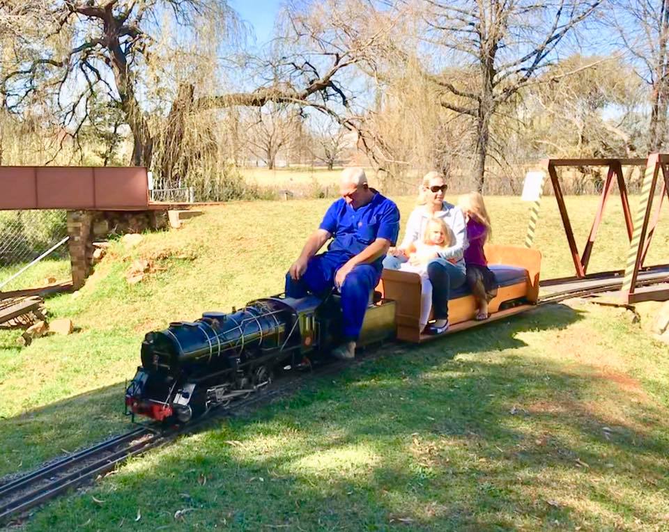 Train rides at Golf Club Terrace, Florida Park, Roodepoort. R10.
