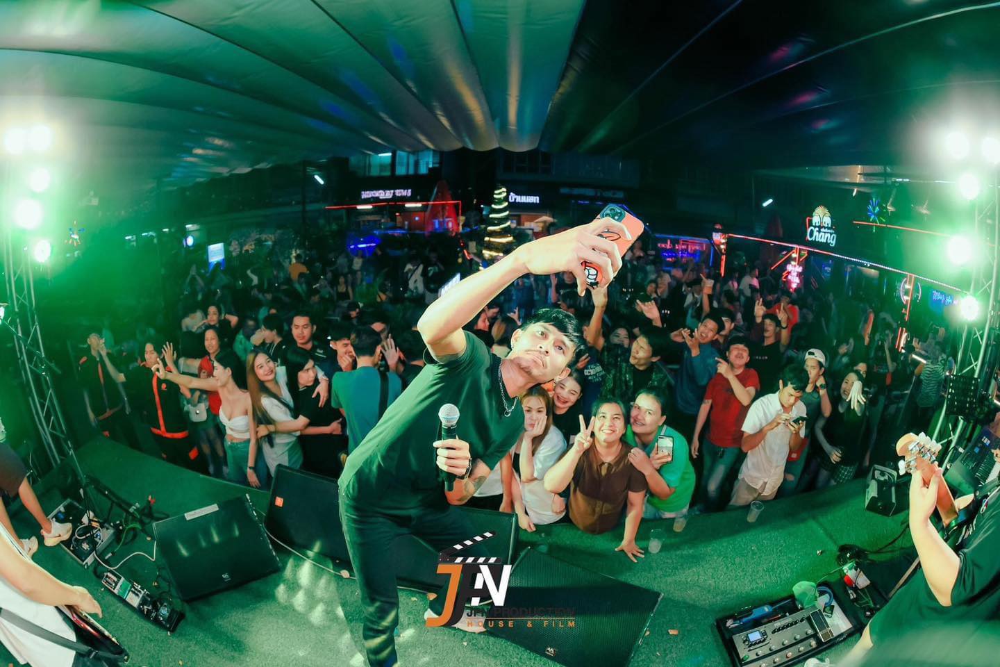 ฟรายเดย์ บาร์ | Rangsit