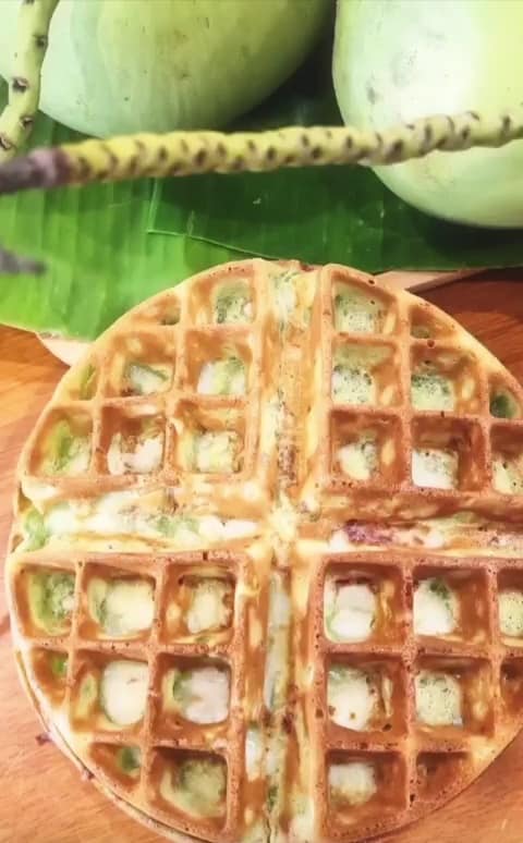 Cocomama - ขนมบ้าบิ่นของที่ร้าน ใช้เนื้อมะพร้าวเผา...