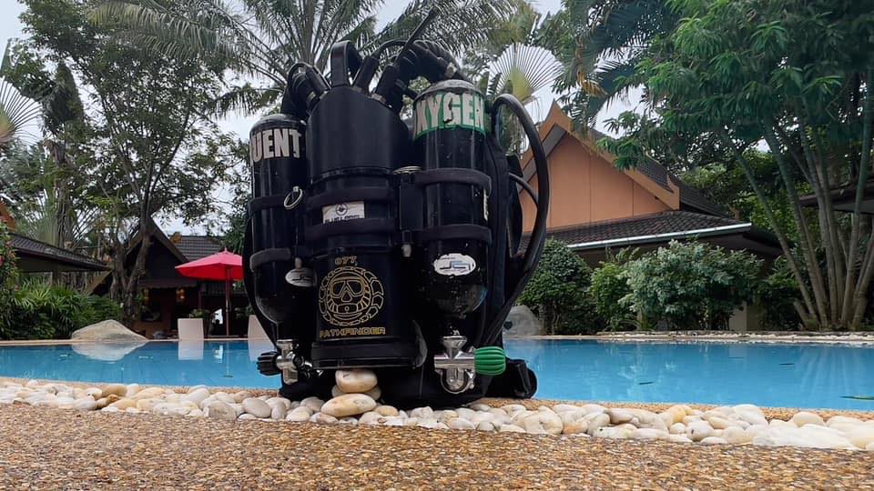 Höhlen - My new Apeks RK3, special thanks to Stefan from Samui Scuba ...