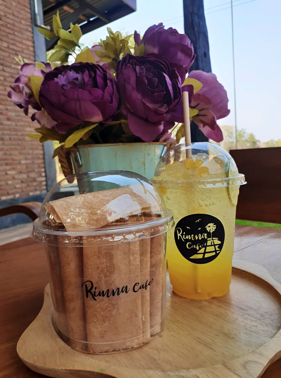 Rimna Café - #เนยกรอบมั๊ยจ๊ะพี่จ๋า🧀 ทานคู่กับอะไรก็อร่อย...