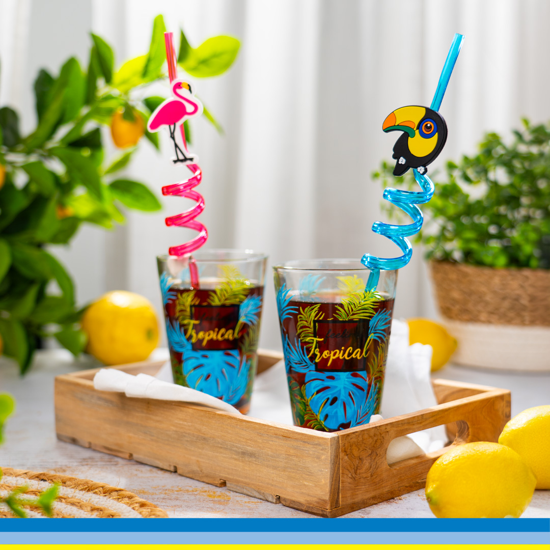 Was wäre dein Sommerdrink ohne einen bunten Strohhalm drin? 🌈🍹 Sieht doch gleich viel erfrischender aus. 😍 Trinkhalme gibt´s bei uns schon ab 2,00€!