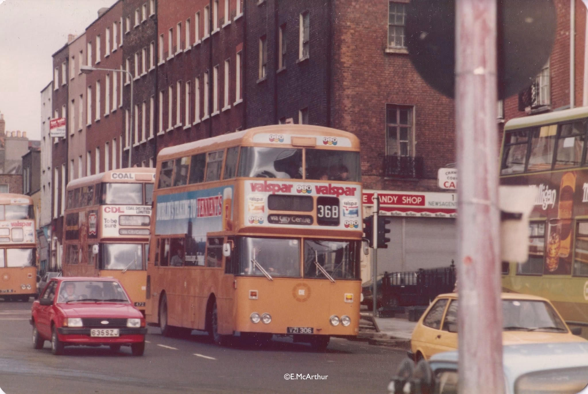 C.I.É Buses - D306 is pictured coming onto Parnell square...