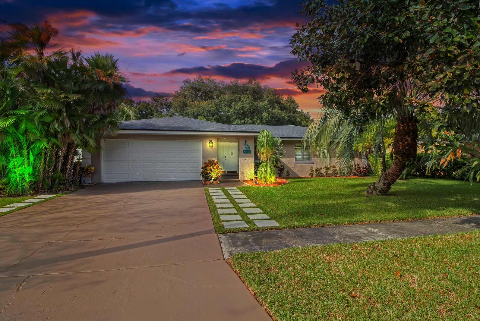 JUST SOLD... - Lauren Deem Re/Max Titanium, Central Florida | Facebook