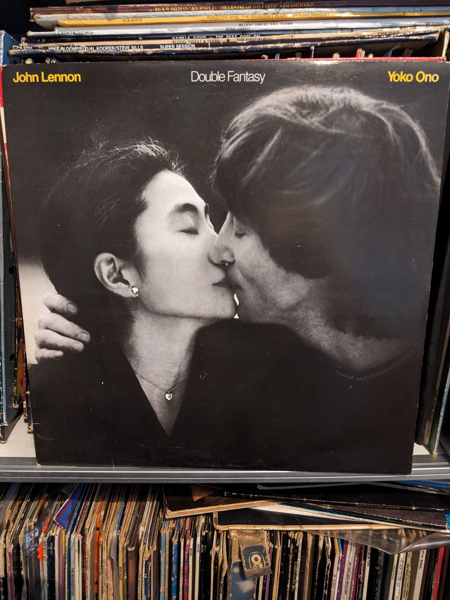 Dec 22 1980, John Lennon and Yoko Ono started a ten-week run at #1