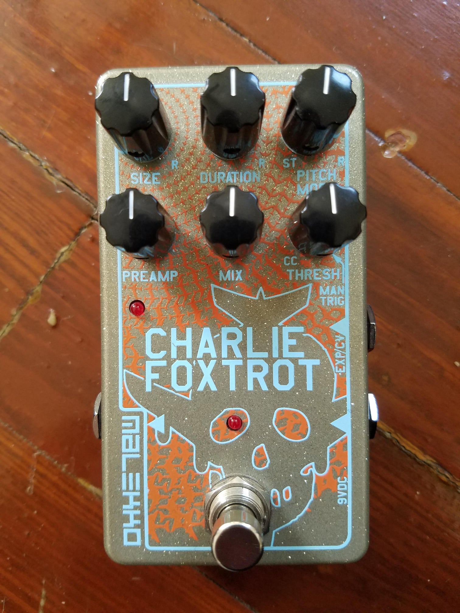 Charlie Foxtrot pedal review with envelope filter and delays