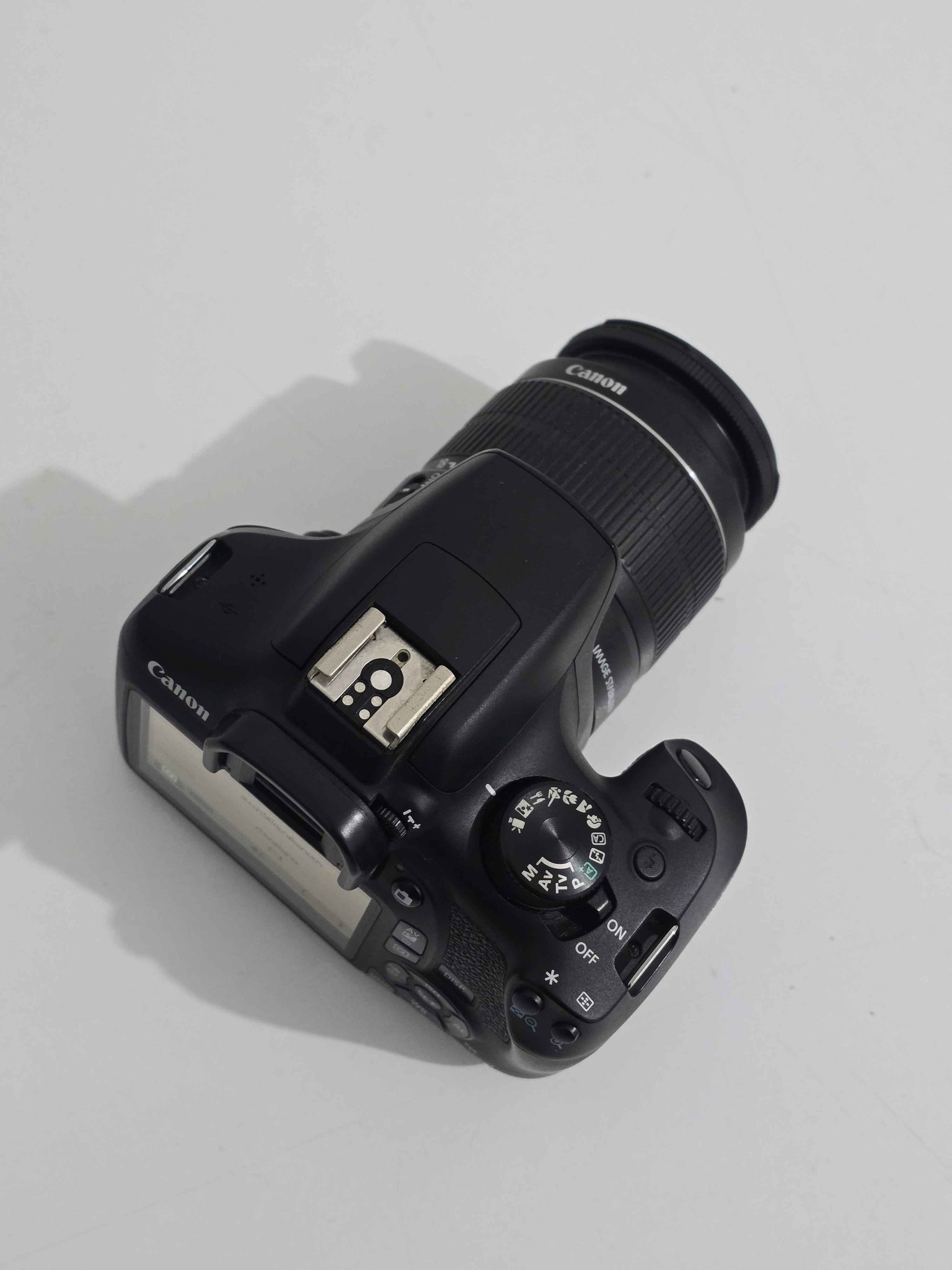 กล้อง Canon D1300 + เลนส์ 18-55 mm สวยๆครับใช้งานน้อย ตัวนี้ความ