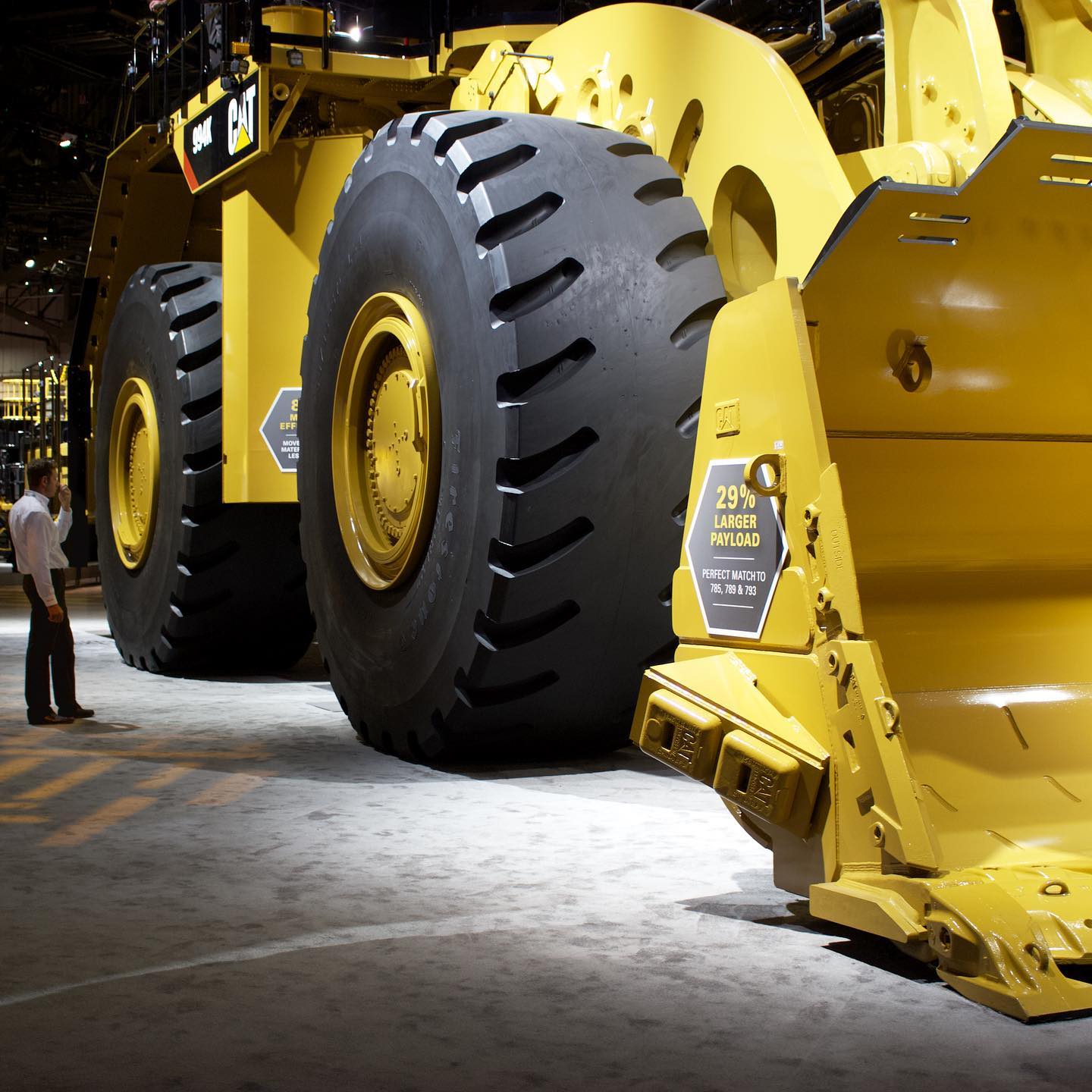 Cat's monstrous 994K wheel loader at 2016's MINExpo International