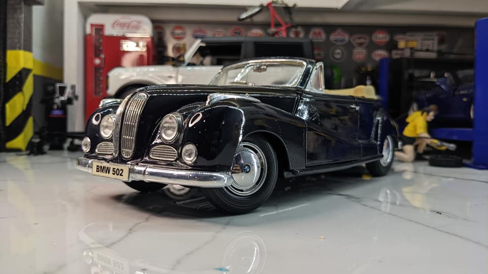BMW 502 coupe by Detail Cars (1:43) 8 O ا 8 -2200