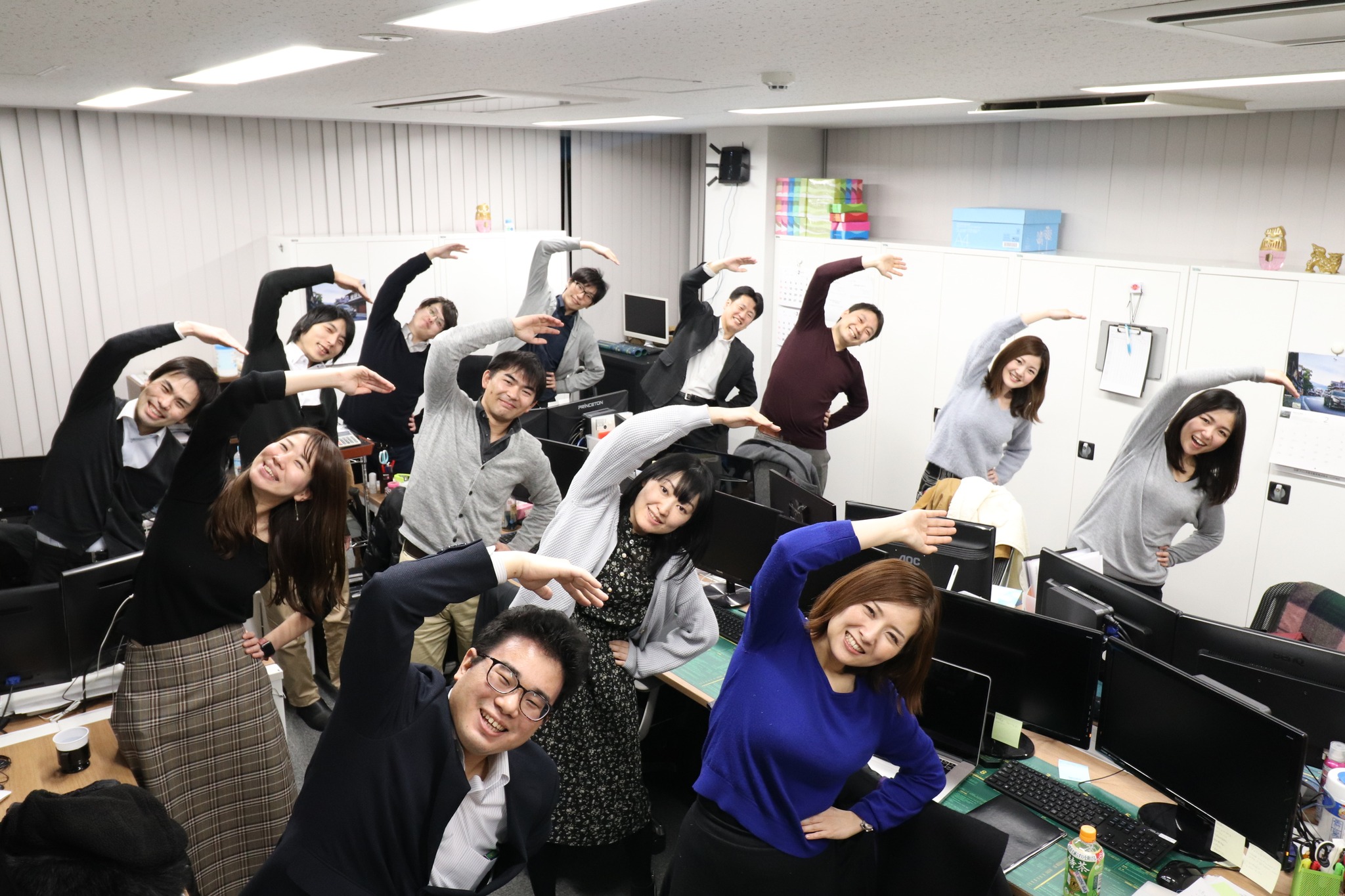 活動歴および当時の関連ビジュアル記録