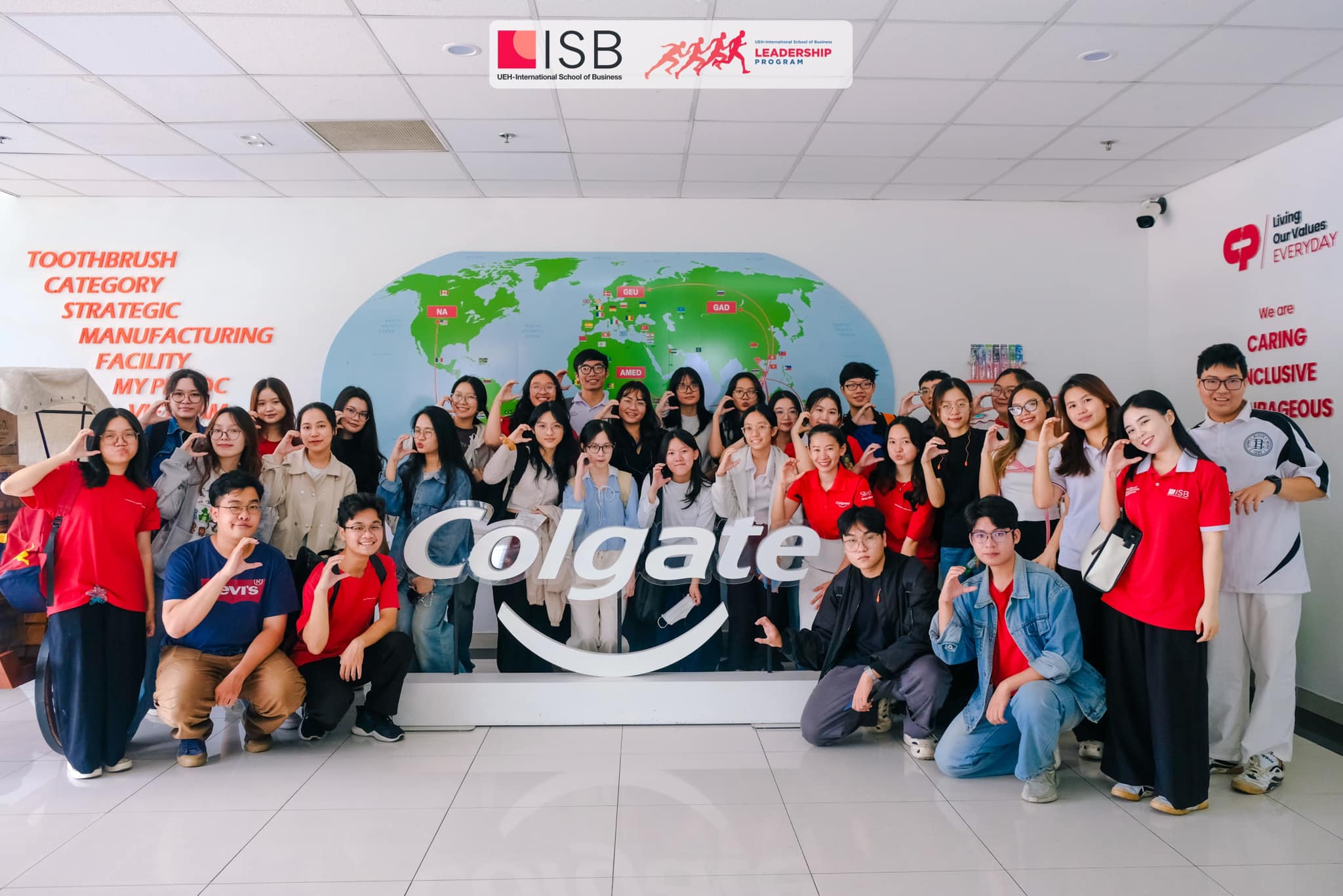 UEH - ISB - 🪥 RECAP | COMPANY TOUR: COLGATE-PALMOLIVE 🪥... | Facebook