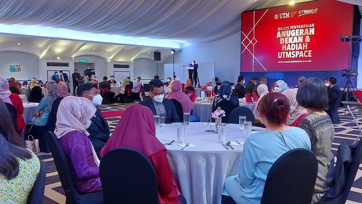 UTMSPACE - Sekarang sedang berlangsungnya Majlis Anugerah... | Facebook
