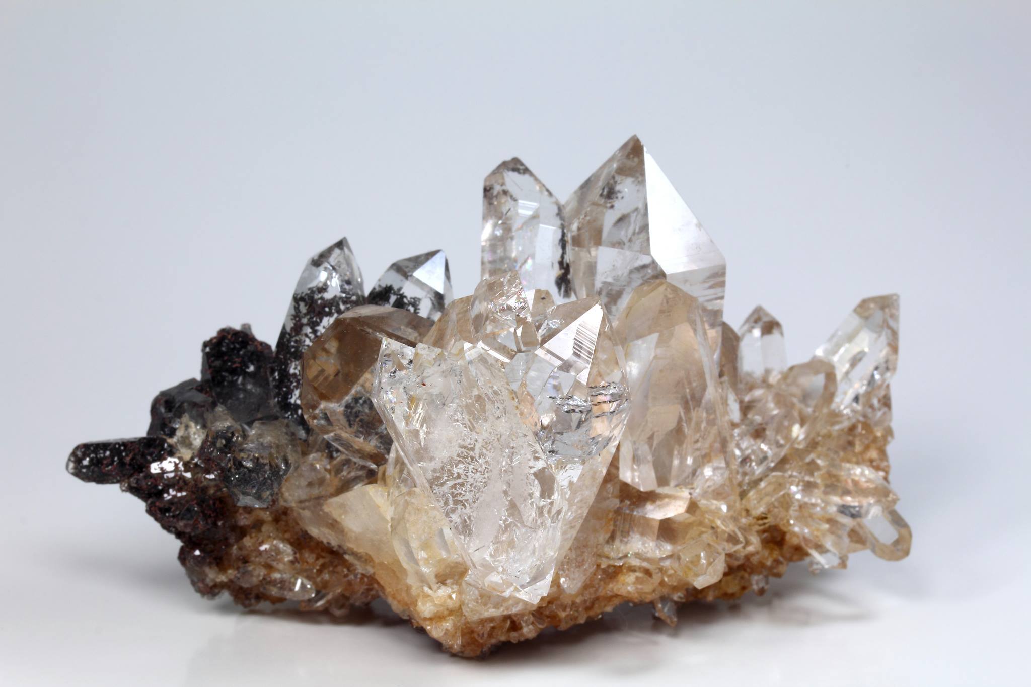ハロウィン　Xマスにも　288g越えヒマラヤ産水晶の大振りskullハンドメイド Himalayan Natural Crystal (@HimalayanNaturalCrystal) • Facebook