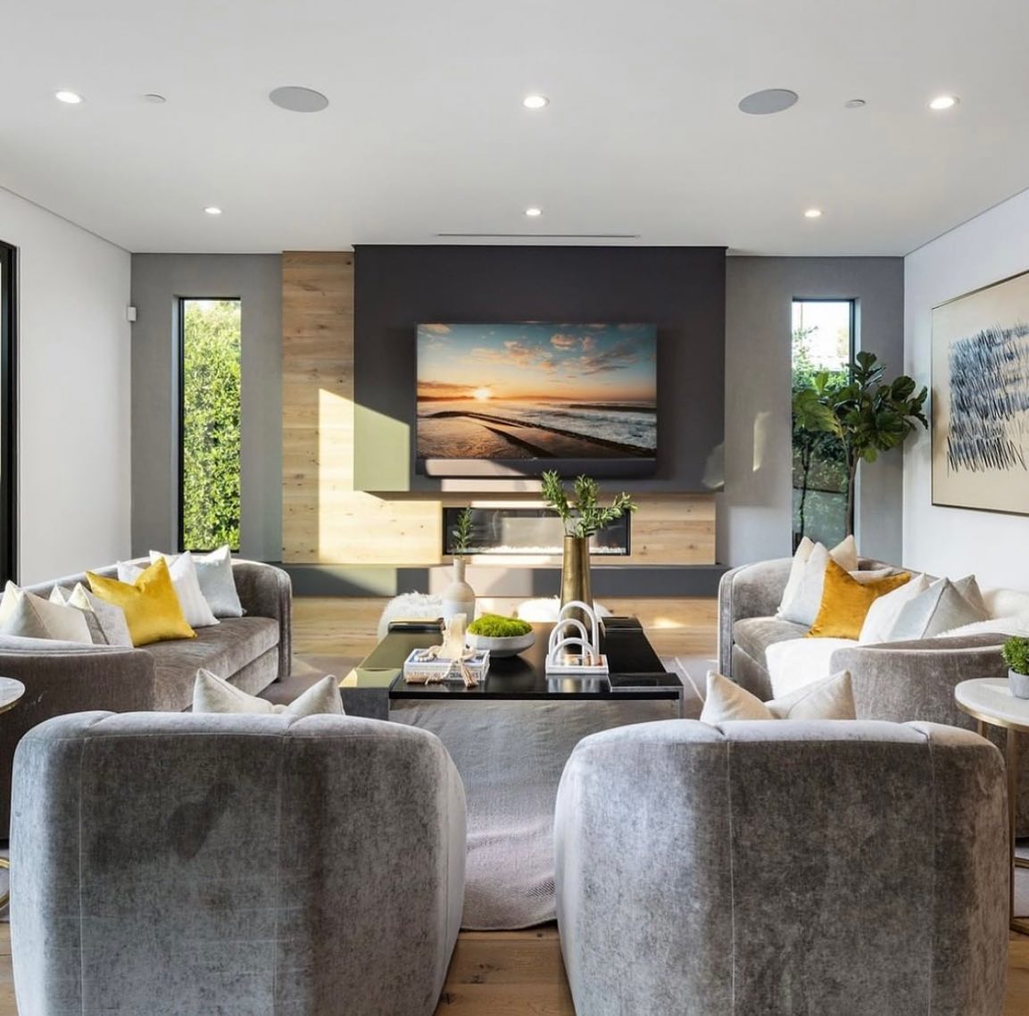 Beautiful lines and lighting in this gorgeous home in Venice Beach from ...