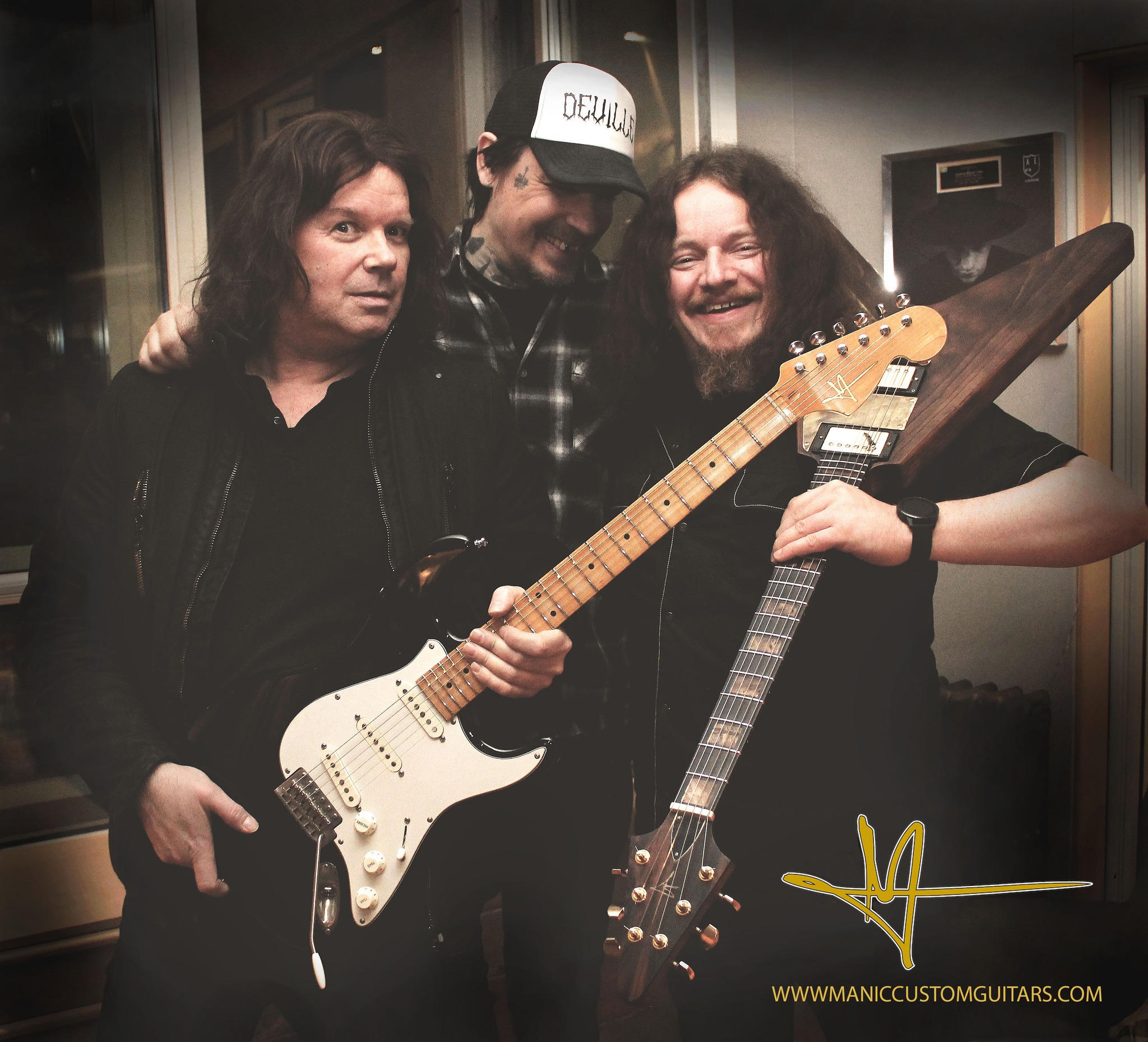 Manic custom guitars