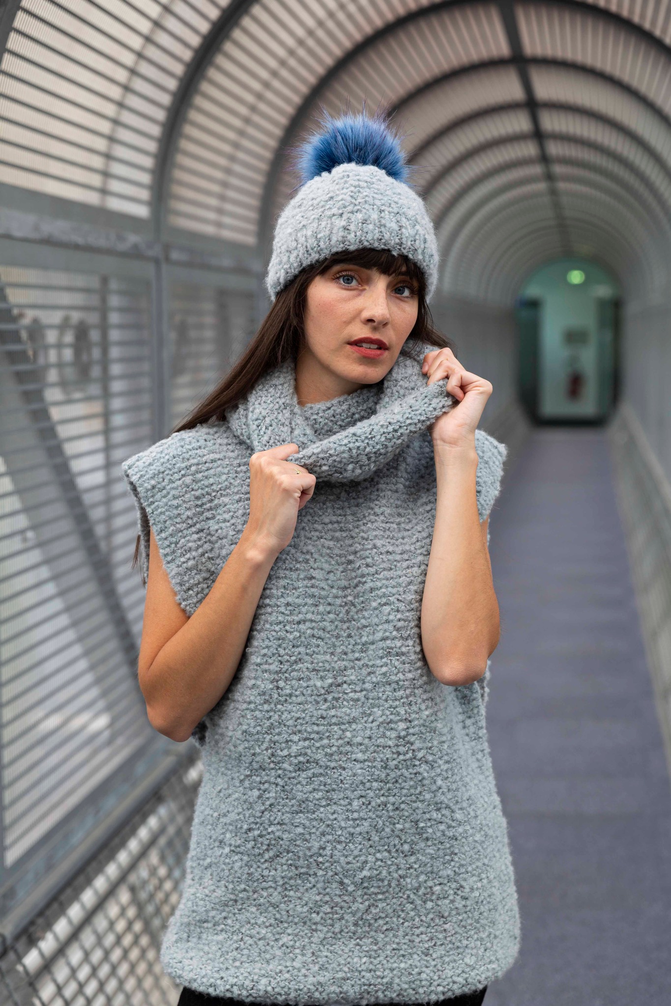 Pull Et Bonnet Assortis Fait Main En Laine - Maille Serrée Multicolore - Taille 34/36 - Fait En France