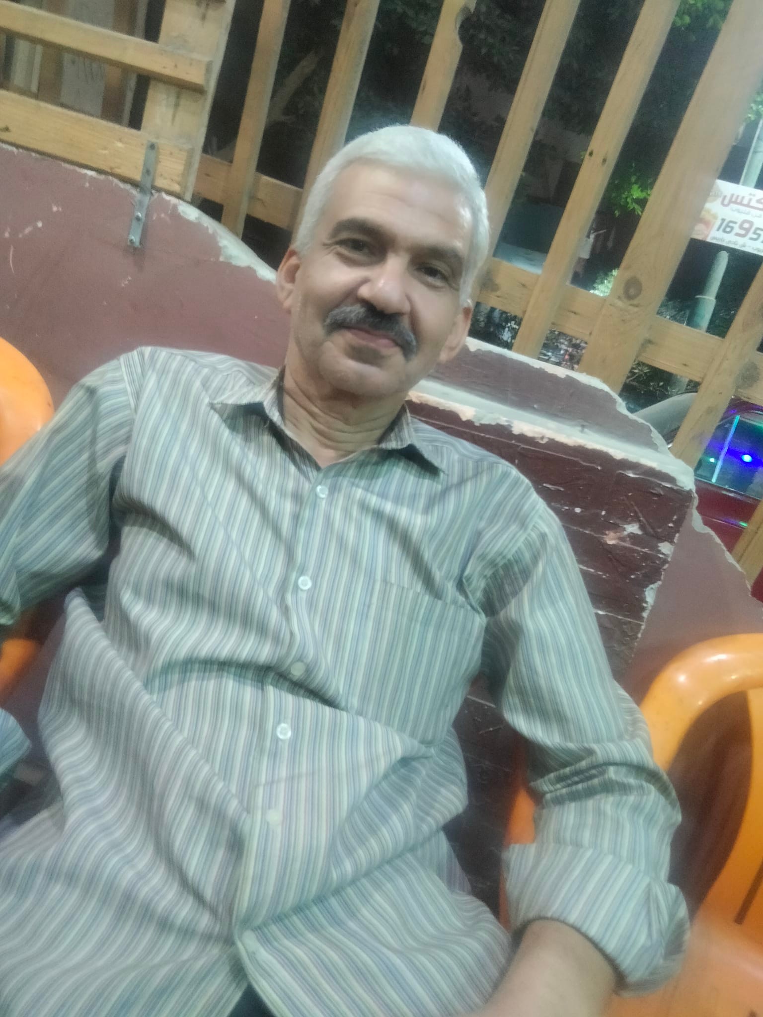 عاطف العزب