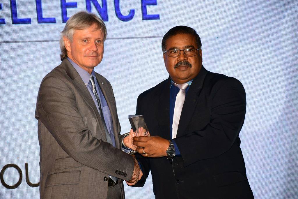 Fiji Business Excellence... - Fiji Business Excellence Awards
