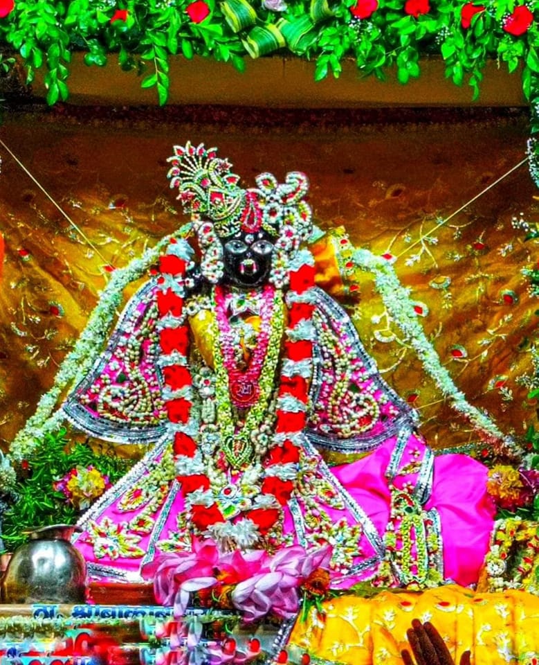 ek kadam shree ji ke charno main | Facebook