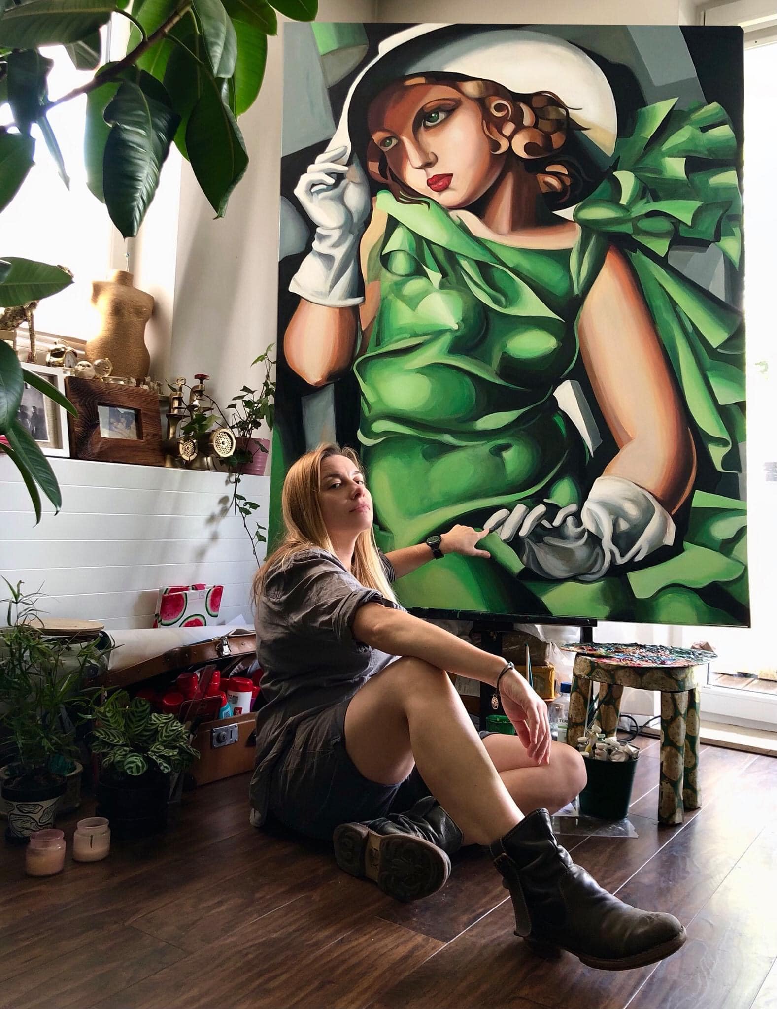 tamara de lempicka green dress Lempicka's Girl in a painting 40s gown