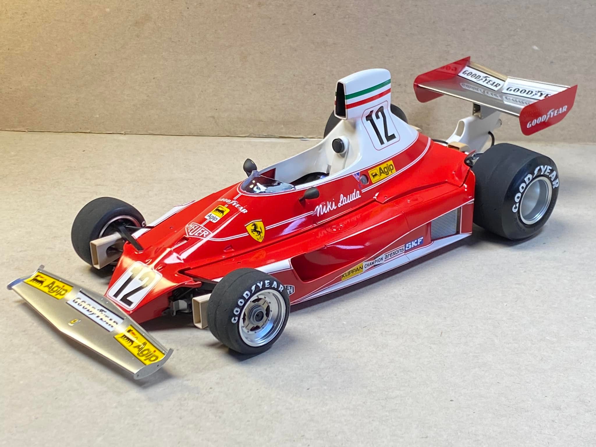 Ferrari 312B2 1/12 scale model kit build