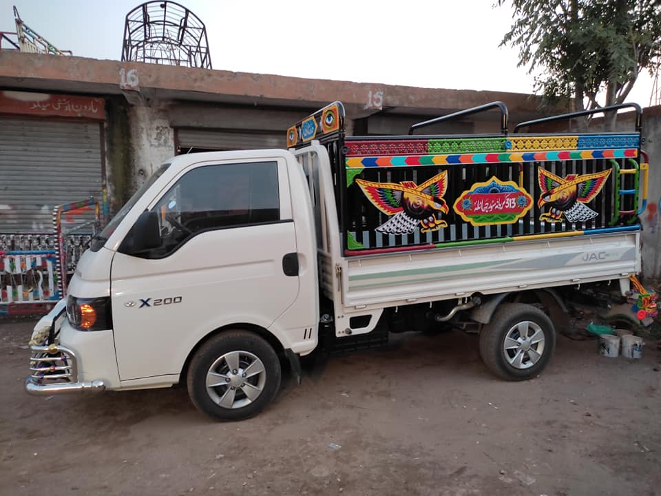 Haji rangsaz and Ali chat jangla maker