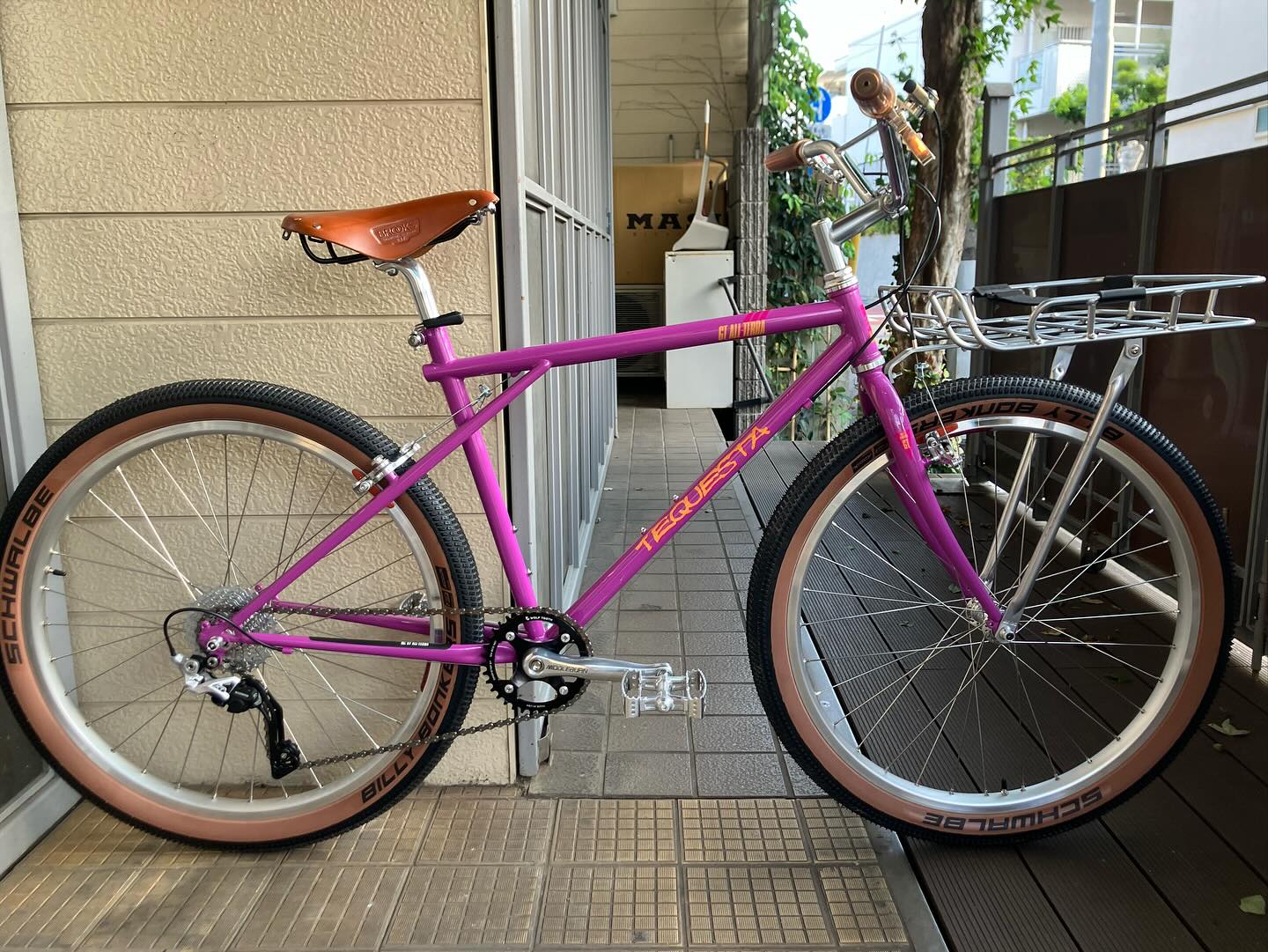 塗装ヤレのあったGT / TEQUESTAのOLD MTBフレームをフルカスタム 