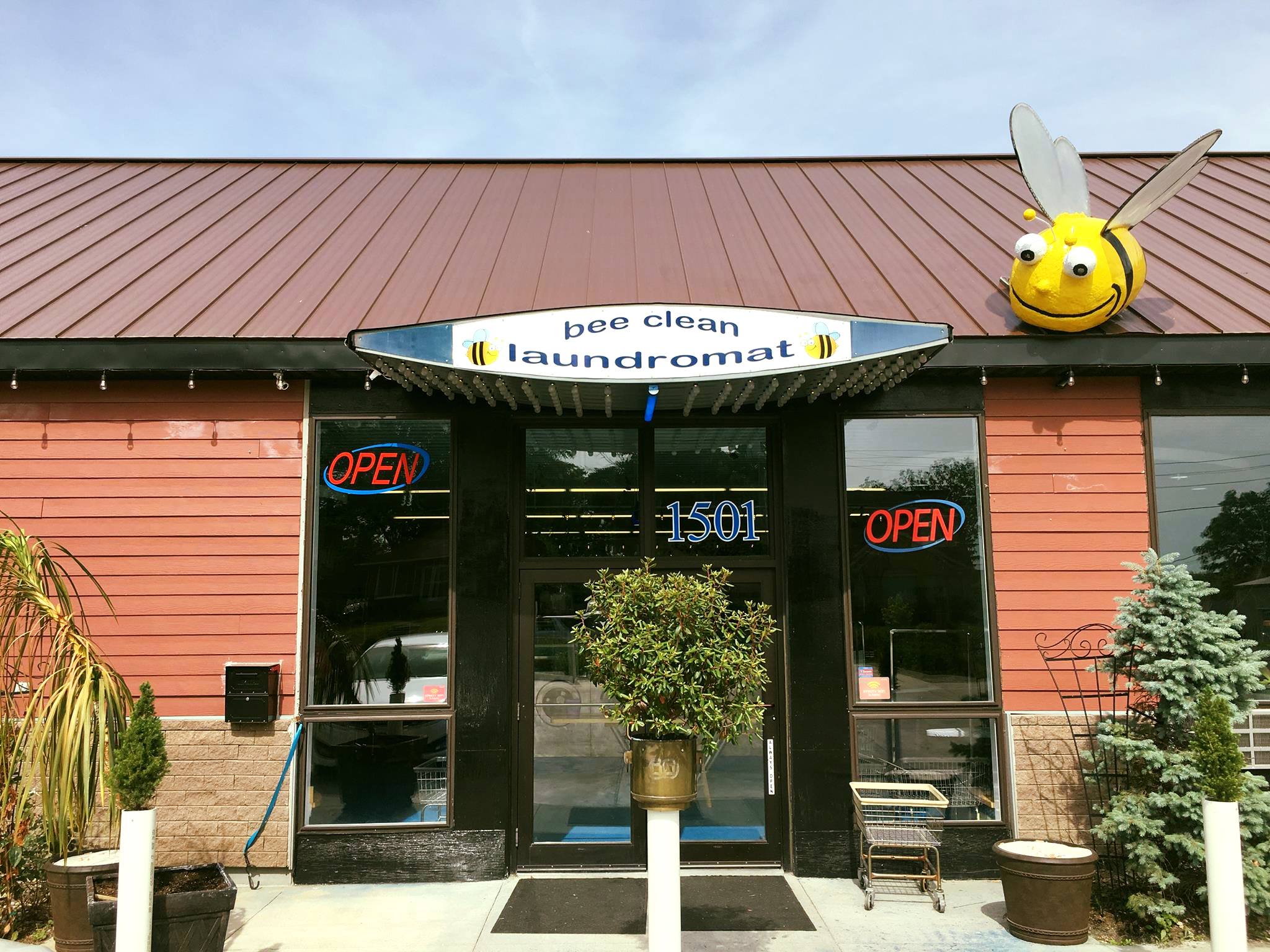 Bee Clean Laundromat added a new... - Bee Clean Laundromat