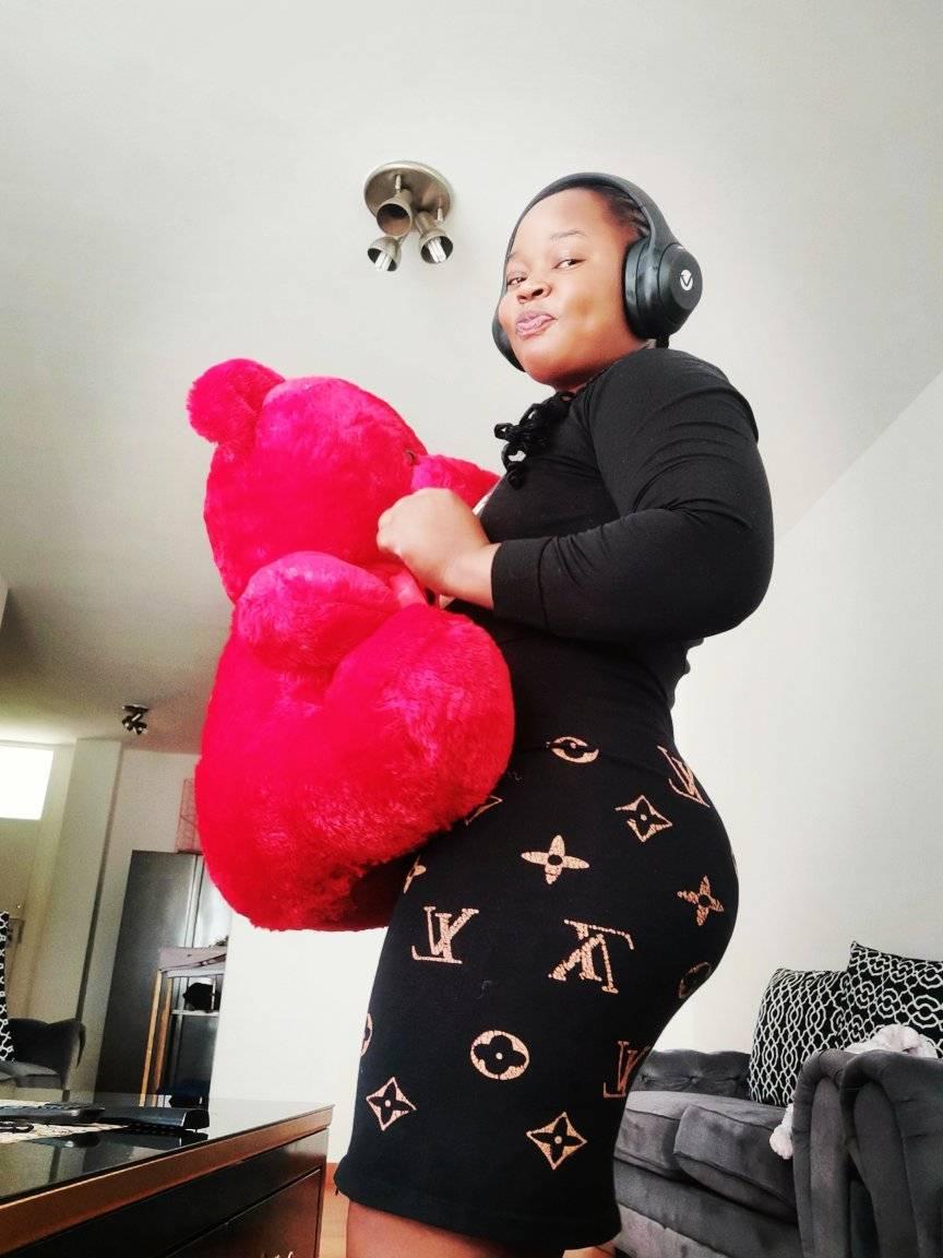 Melabae Chanda - Melabae Chanda updated her cover photo.