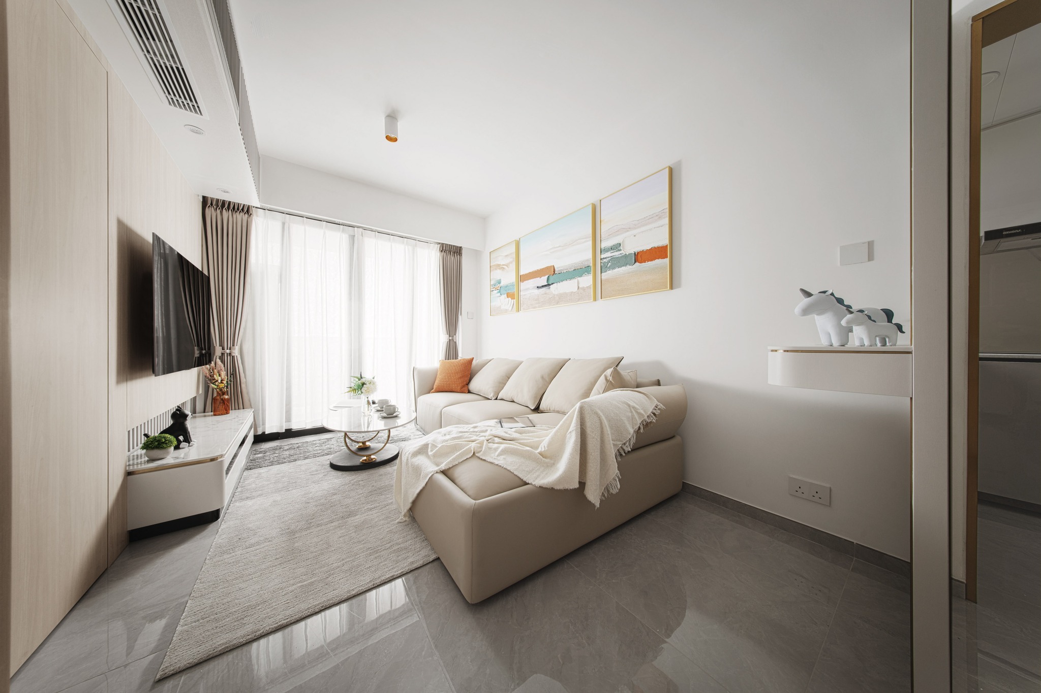 【一種純白之美】將軍澳。君傲灣... - Modern Home Interior Designers 摩登家庭設計師專集 | Facebook