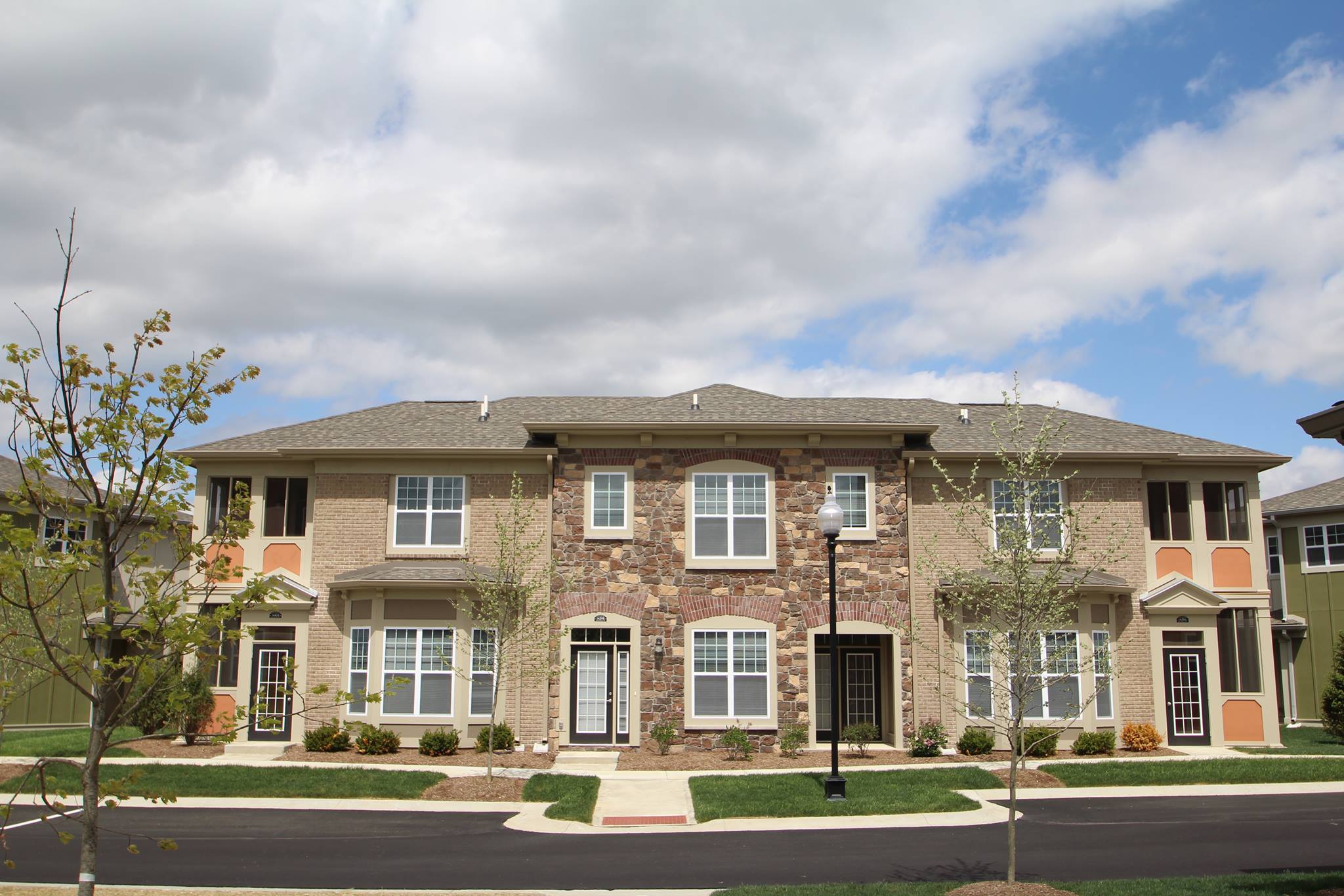 Stonebridge Luxury Apartments, Indianapolis, IN - South - Anyone else ...