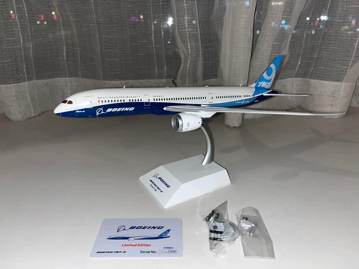 New in stock IF781KLM100 | INFLIGHT200 1:200 | BOEING 787-10