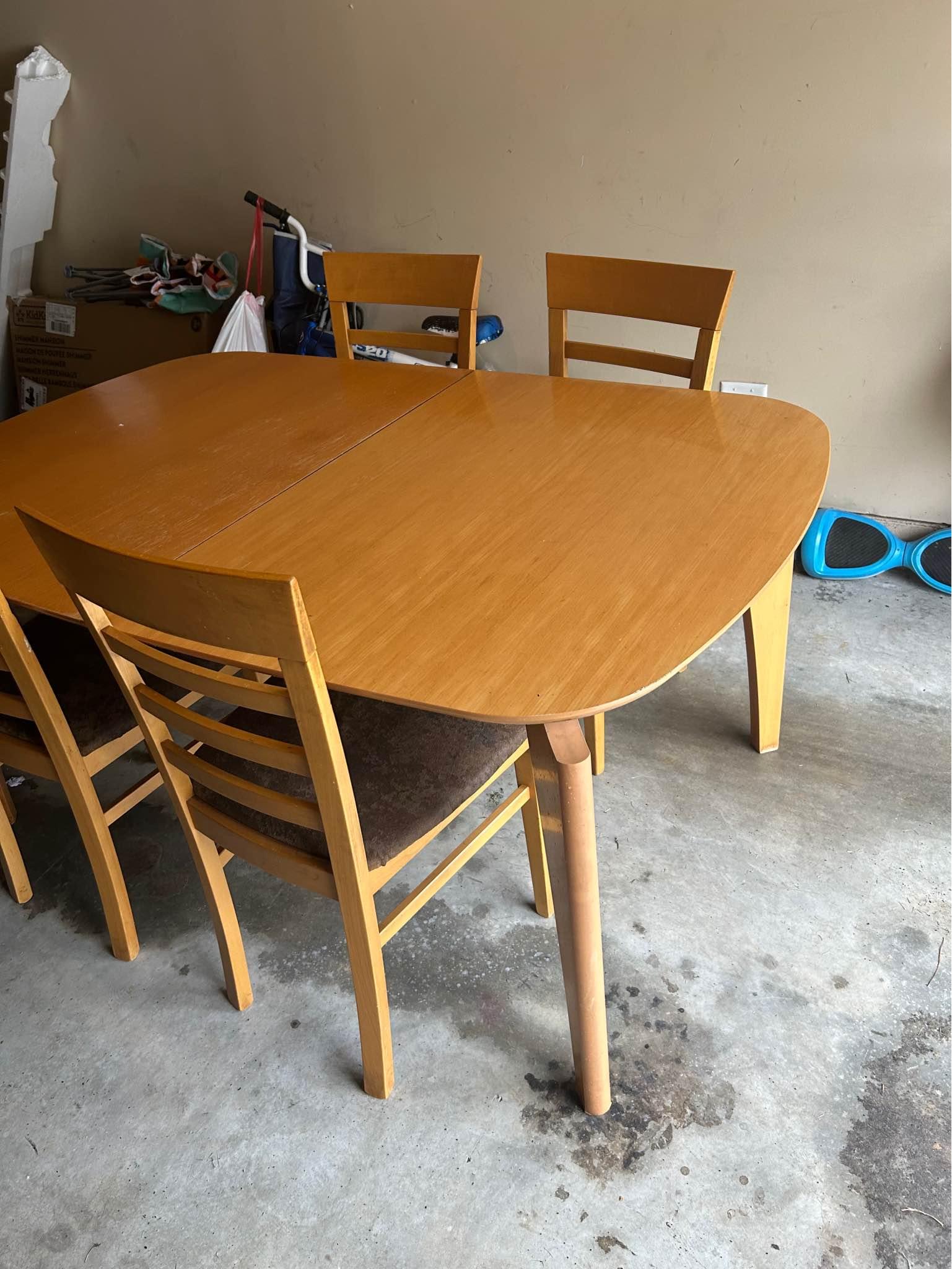 Extendable Wooden table and chairs Outdoor Furniture Sets Jonesboro, Facebook